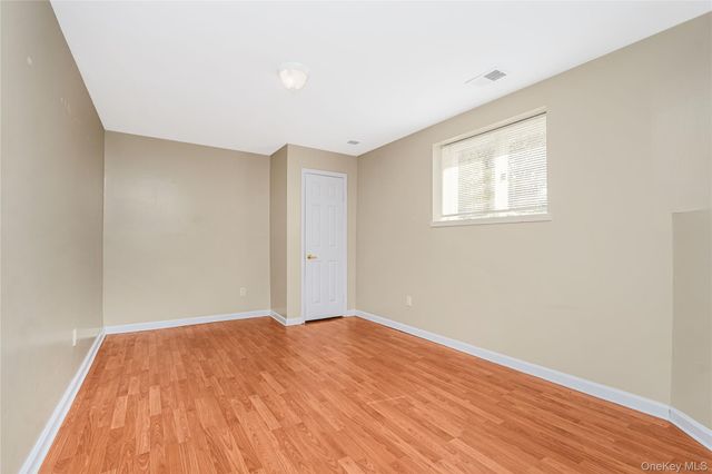 40 Creston Place, Staten Island, NY 10304