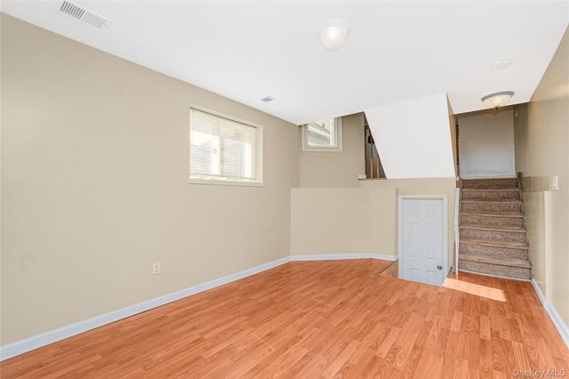 40 Creston Place, Staten Island, NY 10304