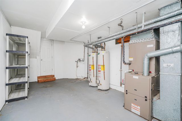 40 Creston Place, Staten Island, NY 10304