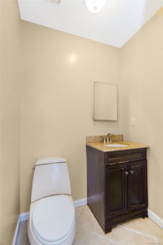 40 Creston Place, Staten Island, NY 10304