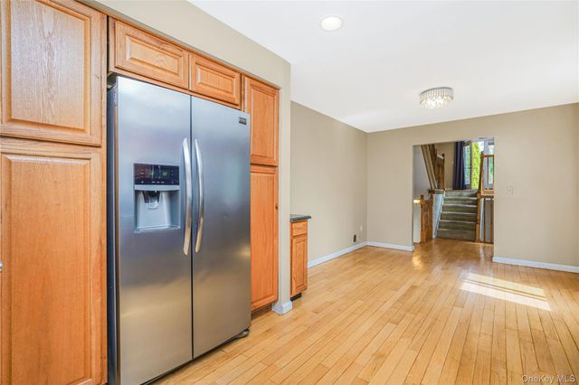 40 Creston Place, Staten Island, NY 10304