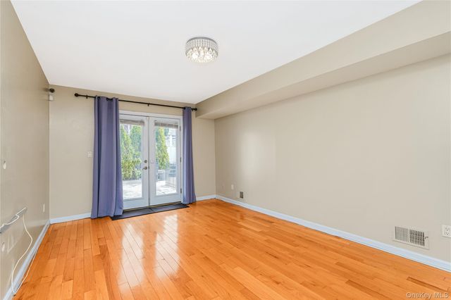 40 Creston Place, Staten Island, NY 10304