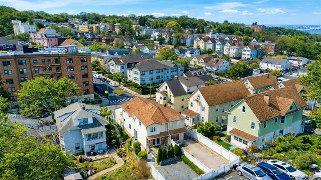 40 Creston Place, Staten Island, NY 10304