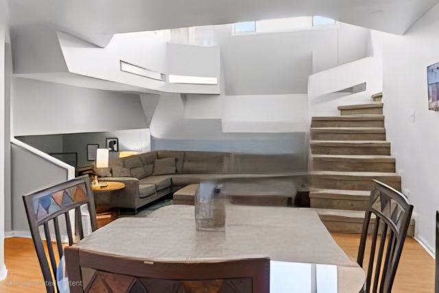 6337 Roosevelt Road 103, Berwyn, IL 60402