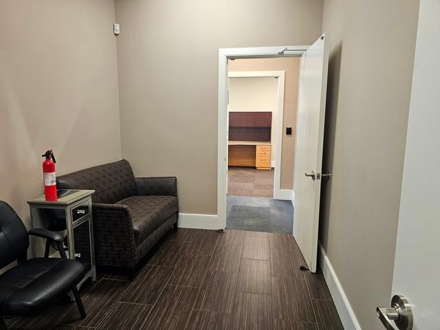 7040 N Ridgeway Avenue, Lincolnwood, IL 60712