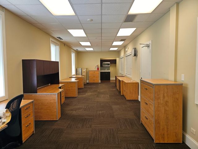 7040 N Ridgeway Avenue, Lincolnwood, IL 60712