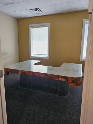 7040 N Ridgeway Avenue, Lincolnwood, IL 60712