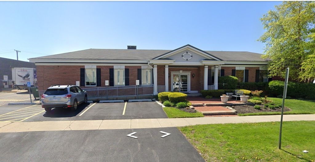 7040 N Ridgeway Avenue, Lincolnwood, IL 60712