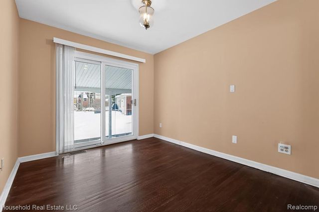 28143 Alden Street, Madison Heights, MI 48071