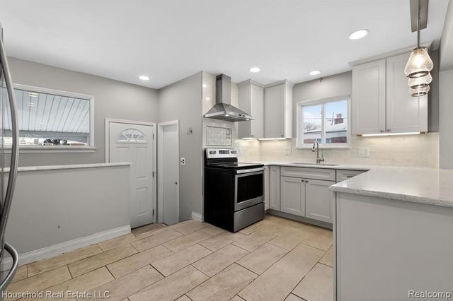 28143 Alden Street, Madison Heights, MI 48071