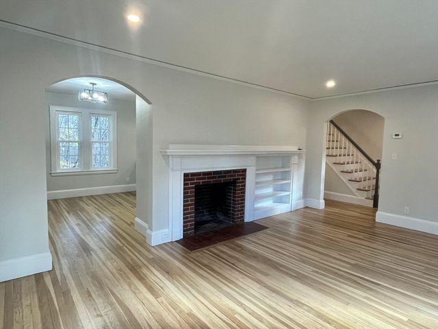 11 Park Lane, Walpole, MA 02032