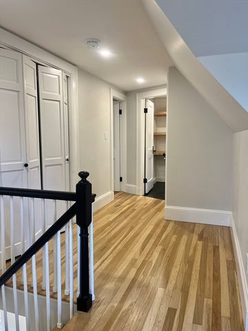 11 Park Lane, Walpole, MA 02032