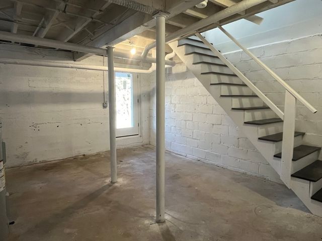 11 Park Lane, Walpole, MA 02032