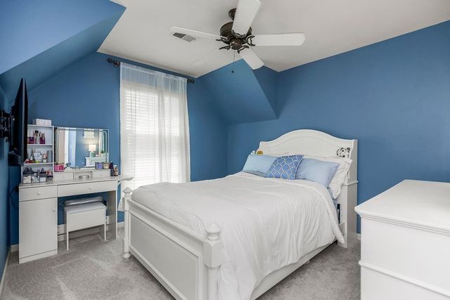 6004 NW 78th Court, Kansas City, MO 64151