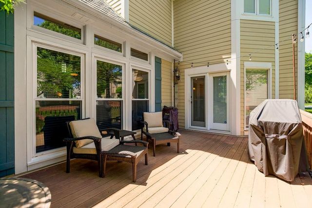 6004 NW 78th Court, Kansas City, MO 64151