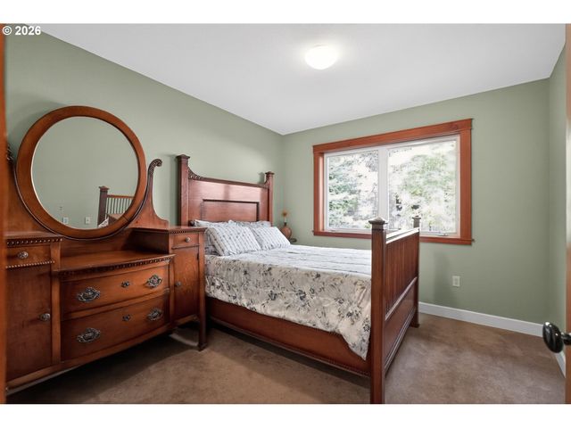 837 Ne 67TH Ave, Hillsboro, OR 97124