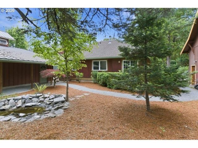 837 Ne 67TH Ave, Hillsboro, OR 97124
