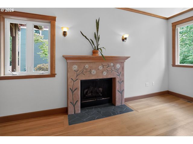 837 Ne 67TH Ave, Hillsboro, OR 97124