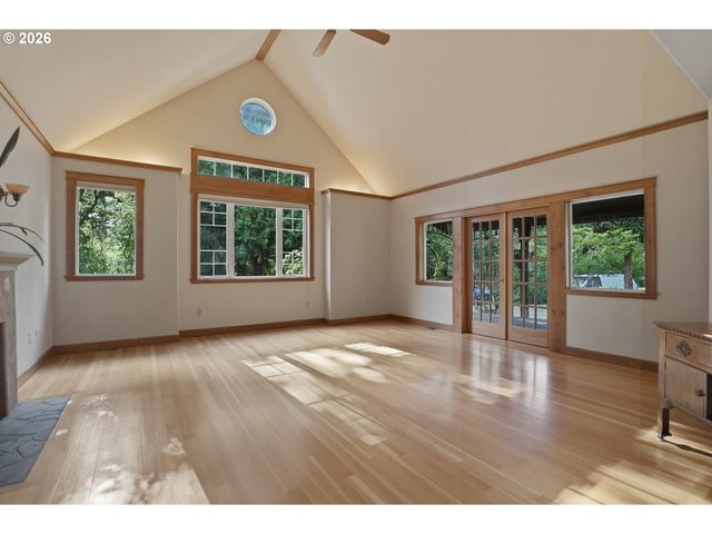 837 Ne 67TH Ave, Hillsboro, OR 97124