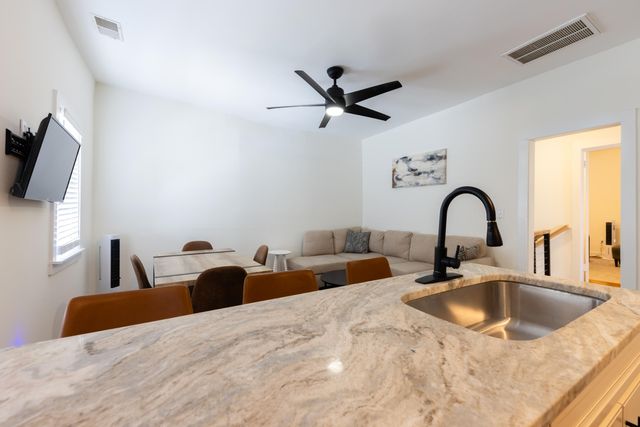 1 Drews Alley, Charleston, SC 29403