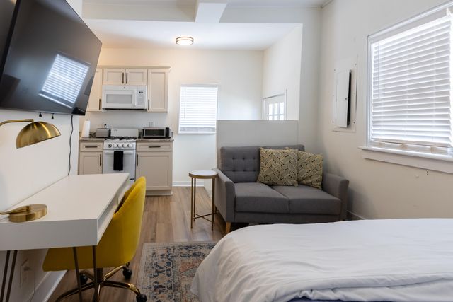 1 Drews Alley, Charleston, SC 29403