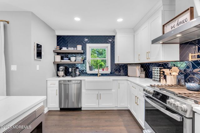 36 Essie Drive, Matawan, NJ 07747