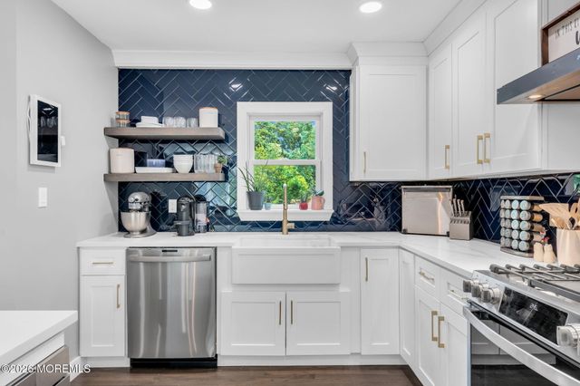 36 Essie Drive, Matawan, NJ 07747