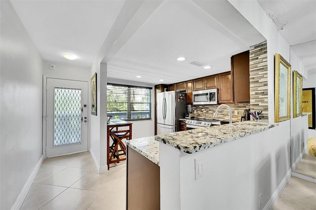 2804 Victoria Way C3, Coconut Creek, FL 33066
