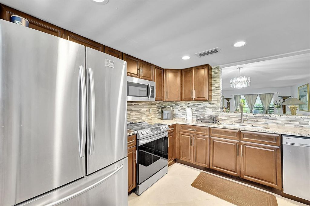 2804 Victoria Way C3, Coconut Creek, FL 33066