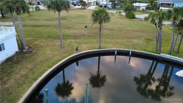 11999 W Bayshore Drive, Crystal River, FL 34429