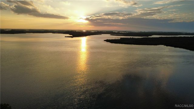 11999 W Bayshore Drive, Crystal River, FL 34429