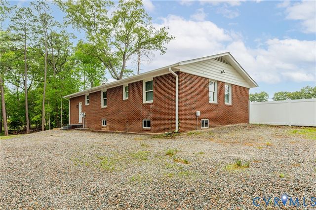 5221 Ecoff Ave, Chester, VA 23831
