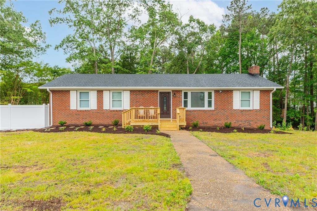 5221 Ecoff Ave, Chester, VA 23831