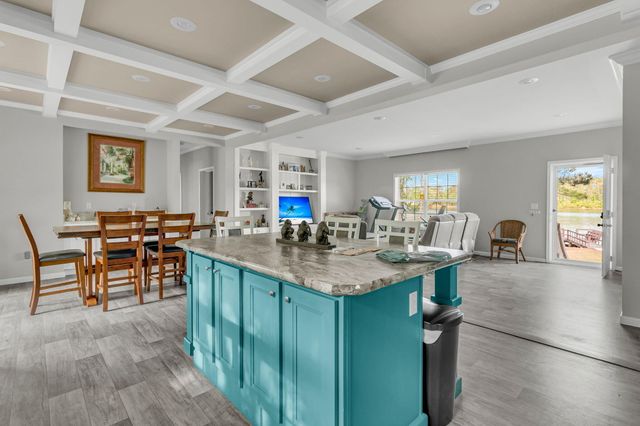 1387 Honor Lane, Ridgeville, SC 29472