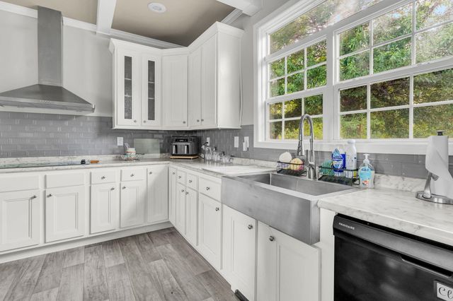 1387 Honor Lane, Ridgeville, SC 29472