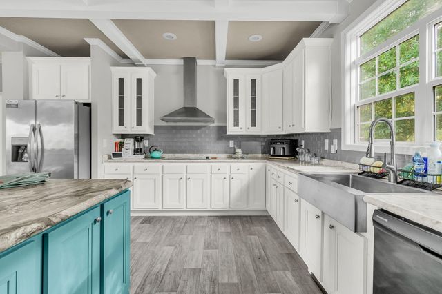 1387 Honor Lane, Ridgeville, SC 29472