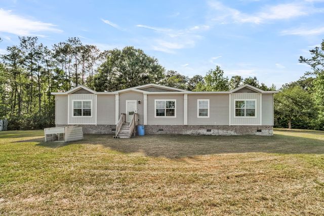 1387 Honor Lane, Ridgeville, SC 29472