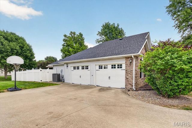 306 Marty Graten Court, Hamel, IL 62046