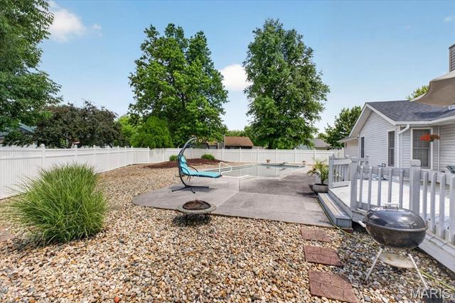 306 Marty Graten Court, Hamel, IL 62046
