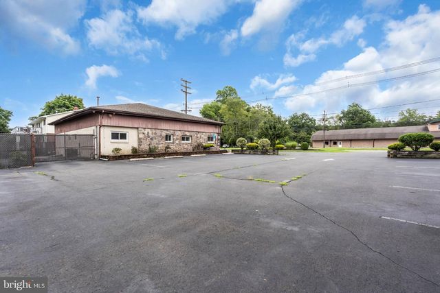 54 US-130, Bordentown, NJ 08620