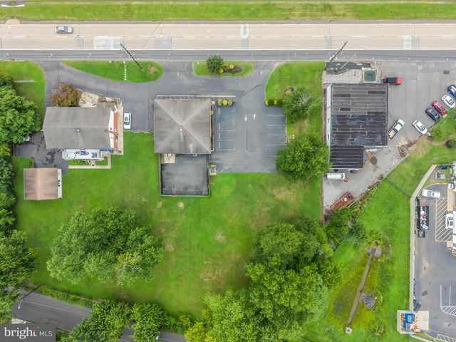 54 US-130, Bordentown, NJ 08620