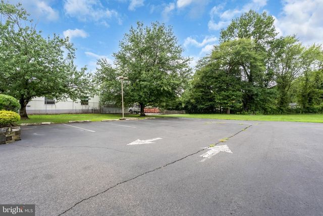 54 US-130, Bordentown, NJ 08620
