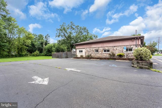 54 US-130, Bordentown, NJ 08620