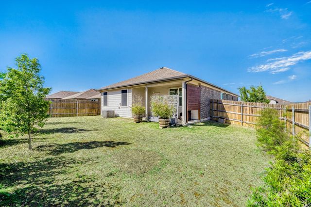 128 Sky Meadows CIR, San Marcos, TX 78666