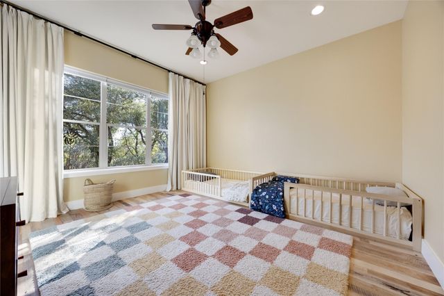 335 Beulah LN, Dripping Springs, TX 78620