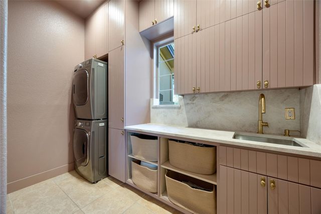 335 Beulah LN, Dripping Springs, TX 78620