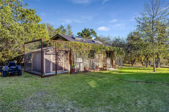 335 Beulah LN, Dripping Springs, TX 78620