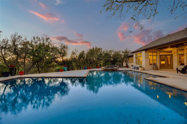 335 Beulah LN, Dripping Springs, TX 78620