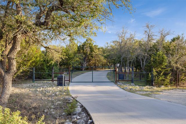 335 Beulah LN, Dripping Springs, TX 78620