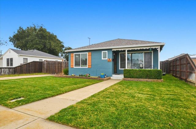 600 Alicante Dr, Lodi, CA 95240
